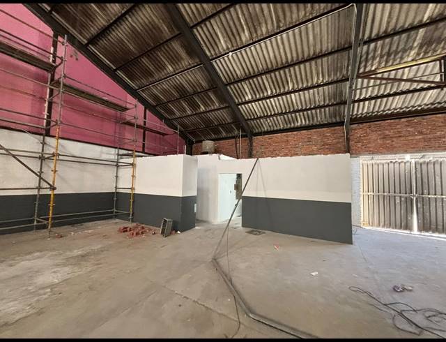 428M² WAREHOUSE TO LET IN EPPING INDUSTRIAL